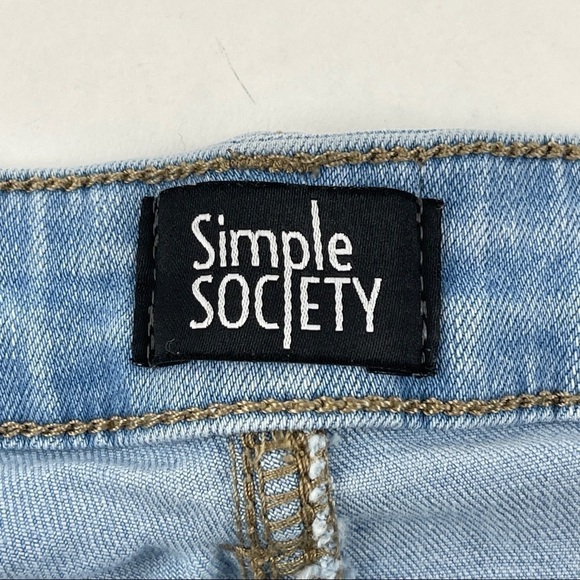 Simple Society Jean Shorts Womens Size 7/28 Distressed Blue Denim - Picture 2 of 9